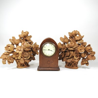 Lot 522 - An Edwardian mantel clock, of lancet shape,...