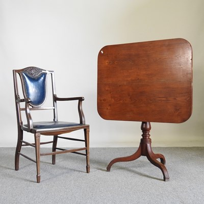 Lot 274 - A 19th century mahogany tripod table, with a...