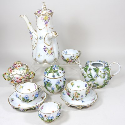 Lot 341 - A collection of Meissen porcelain teawares,...