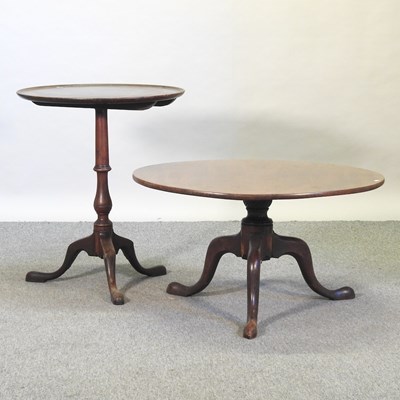 Lot 680 - A George III mahogany occasional table