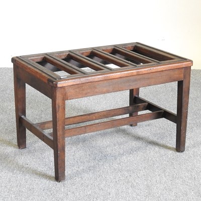 Lot 445 - A 19th century wooden luggage rack