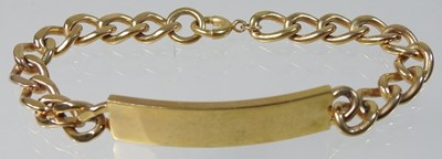 Lot 23 - A 9 carat gold gentleman's curb link bracelet