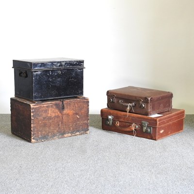 Lot 456 - A wooden egg crate, together with a leather...