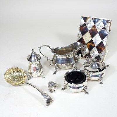 Lot 28 - An early 20th century silver three piece...