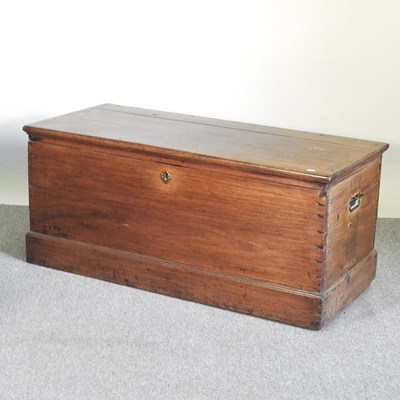 Lot 443 - A 19th century mahogany blanket box, with a...