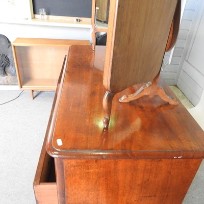 Lot 106 - A Victorian mahogany chest of drawers,...