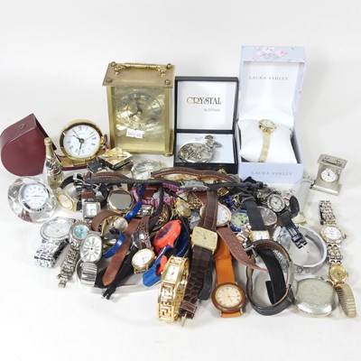 Lot 255 - A collection of wristwatches and clocks