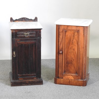 Lot 462 - A 19th century marble top bedside cabinet,...