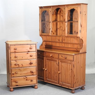 Lot 466 - A modern pine dresser