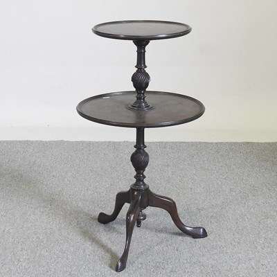 Lot 378 - An early 20th century two tier dumb waiter