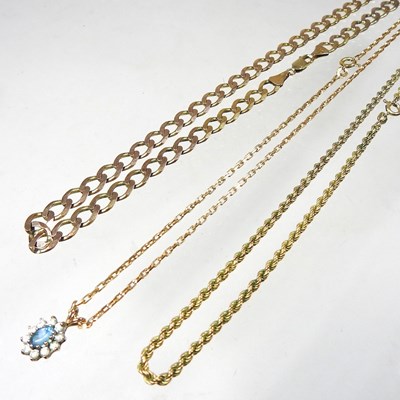 Lot 119 - A heavy 9 carat gold oval link necklace, 20g,...