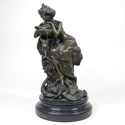 Lot 134 - An Art Nouveau style bronze figure group, late...