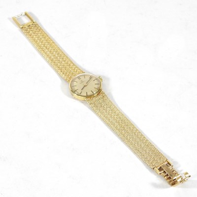 Lot 163 - An Omega 9 carat gold cased vintage ladies...