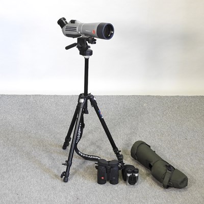 Lot 284 - A Leica Televid 77 telescope