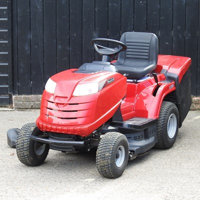 Lot 5 - A red Mountfield 1530H ride-on petrol lawn...