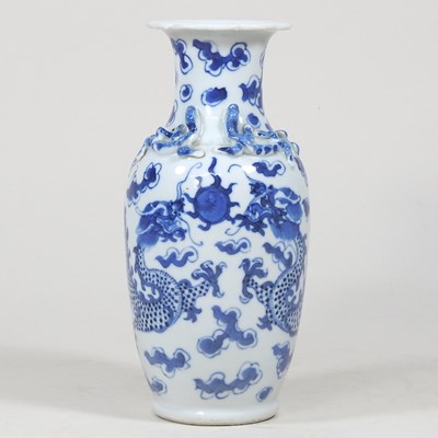 Lot 7 - A Chinese porcelain blue and white vase,...