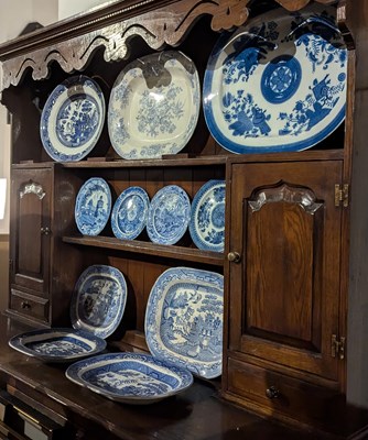 Lot 160 - A collection of Victorian blue and white...