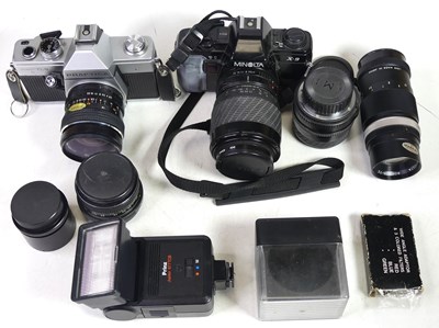 Lot 434 - A large collection of cameras and lenses, to...