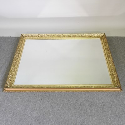 Lot 549 - A large gilt framed wall mirror, 141 x 112cm