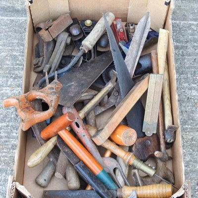 Lot 18 - A collection of workshop hand tools