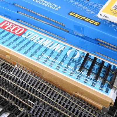 Lot 57 - A collection of Peco O Gauge turnouts and...