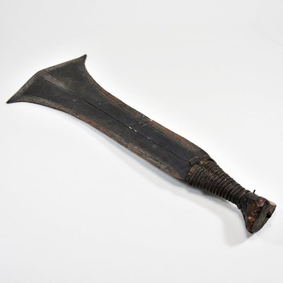 Lot 125 - An African carved wooden tribal konda knife,...