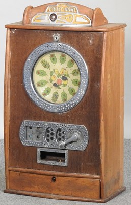 Lot 747 - A Bryans Fruit Bowl arcade penny slot game