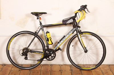 Lot 355 - A men's Carrera racing or road bicycle