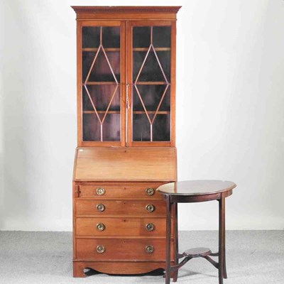 Lot 400 - An Edwardian bureau bookcase, together with an...