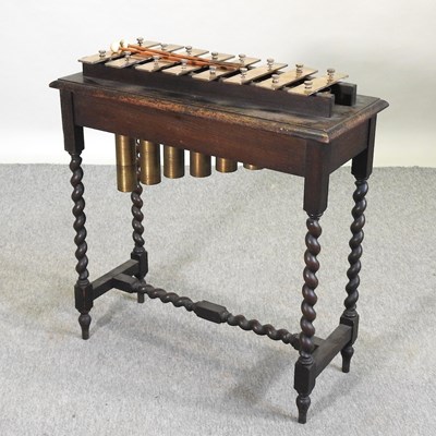 Lot 529 - An early 20th century glockenspiel