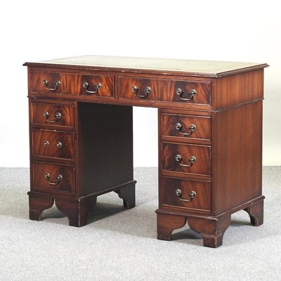 Lot 562 - A reproduction pedestal desk