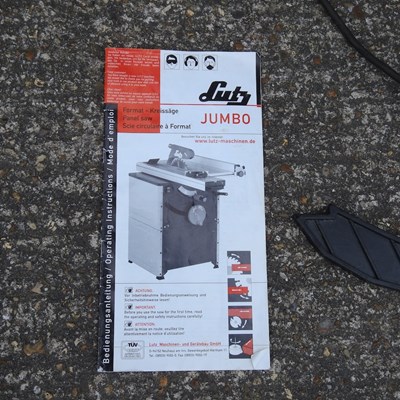 Lot 378 - An RSTS12 Record Power saw bench