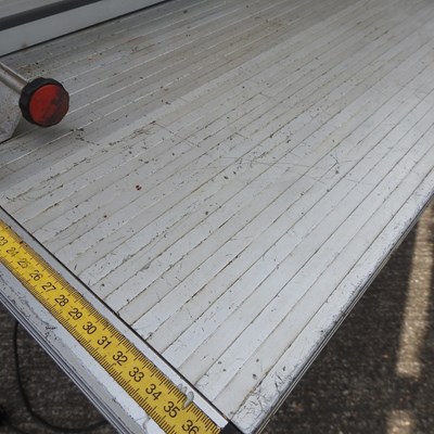 Lot 378 - An RSTS12 Record Power saw bench