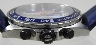 Lot 28 - A modern Tag Heuer gentleman's Formula 1 Gulf chronometer wristwatch