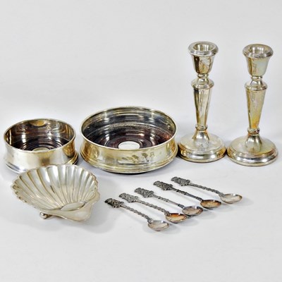 Lot 121 - A pair of modern silver table candlesticks,...