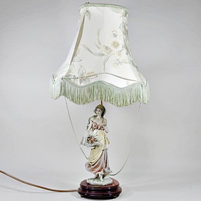 Lot 436 - A Guiseppe Armani Florence table lamp and shade