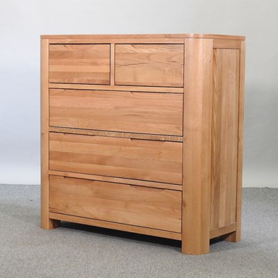 Lot 493 - A modern light oak chest