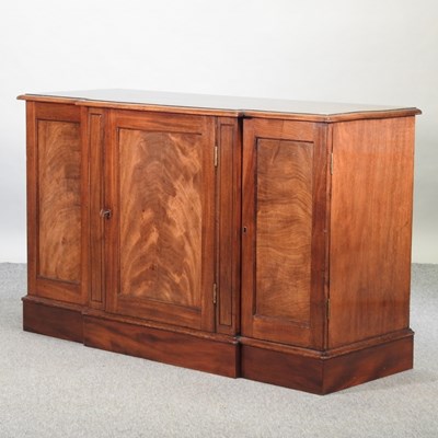 Lot 505 - A Victorian mahogany breakfront sideboard