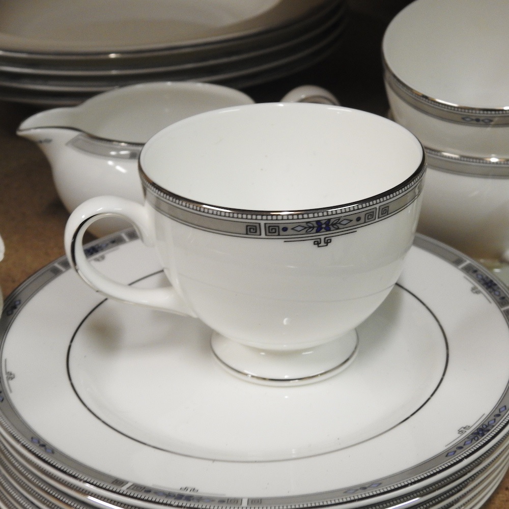 Lot 156 A collection of Wedgwood Amherst pattern tea