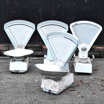 Lot 147 - A set of mid 20th century Avery scales,...