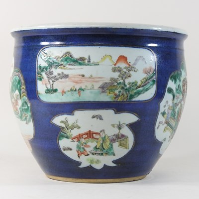Lot 153 - An early 20th century Chinese porcelain fish bowl
