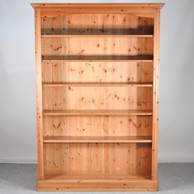 Lot 102 - A modern pine standing open bookcase