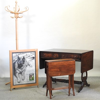 Lot 520 - A reproduction mahogany sofa table