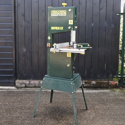 Lot 369 - A Record Power RBS1Z electric band saw