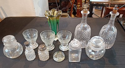 Lot 173 - A collection of mixed glassware, to include a...