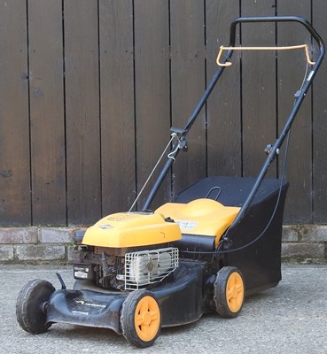 Lot 336 - A McCulloch 440 petrol lawnmower