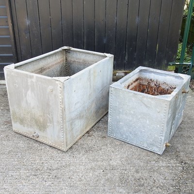 Lot 358 - A galvanised water tank