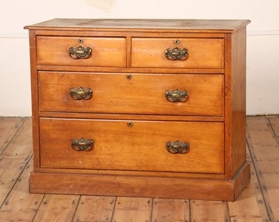Lot 381 - An Edwardian satin walnut chest of drawers