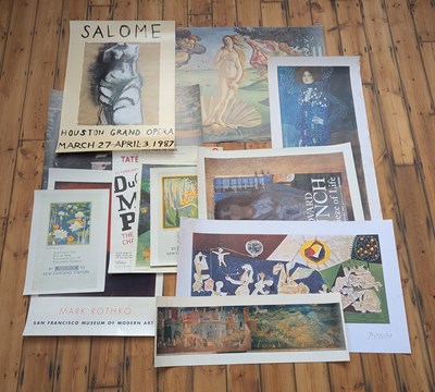 Lot 391 - A large collection of vintage exhibition...