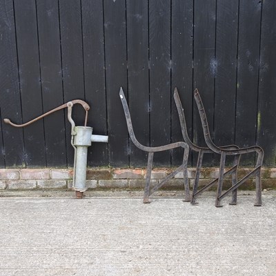 Lot 364 - A garden water pump